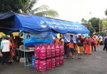 Pertamina Sumbang Bright Gas ke Dapur-Dapur Umum Banjir di Jakarta