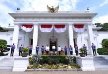 Presiden Jokowi Beri Arahan ke Pekerja Pertamina Hulu Rokan di Istana