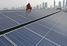 Tantangan Perusahaan Global Capai Target 100% Pakai EBT