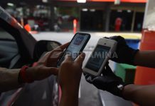 Pertamina Imbau Bayar BBM Secara Nontunai Untuk Urai Antrian di SPBU